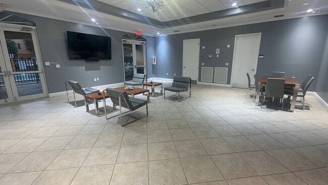 Photo - 7350 NW 114th Ave Unidad 308