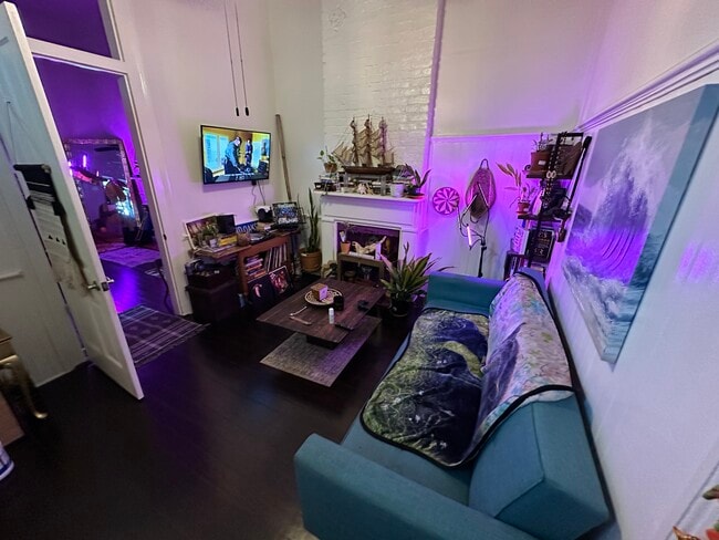 Sala de estar - 3821 Dauphine St Unidad Apt D