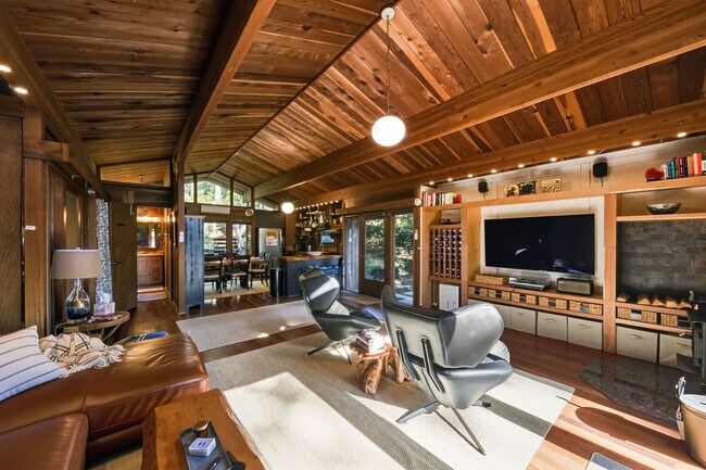 Photo - 22000 Timber Cove Rd