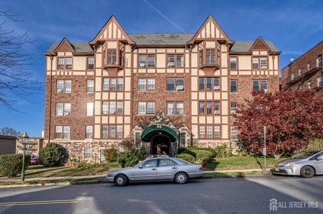 Building Photo - 55 Randolph Pl Unit 301