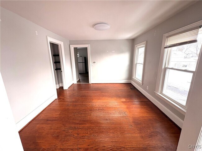 Photo - 90 Washington St