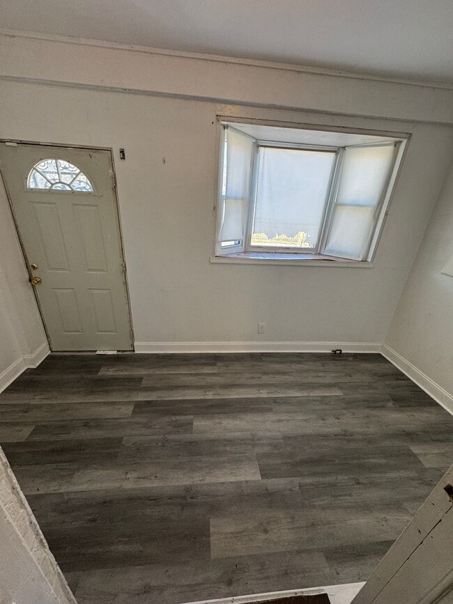 Photo - 1142 E Woodlawn St