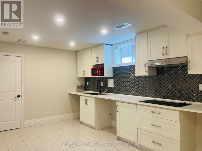 Photo - 16 Rustic Rd