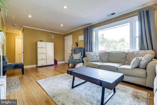 Photo - 8113 Carlyle Pl