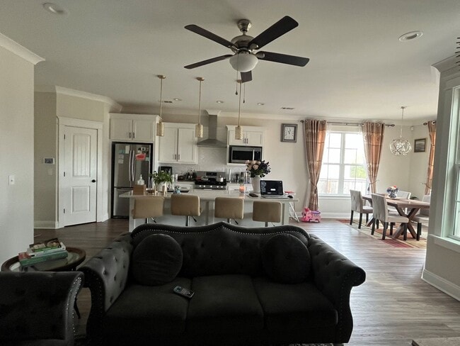 Photo - 204 Overcup Dr
