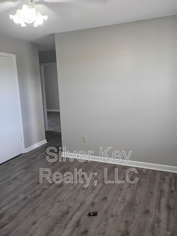 Photo - 823 Englewood Rd Unit 10
