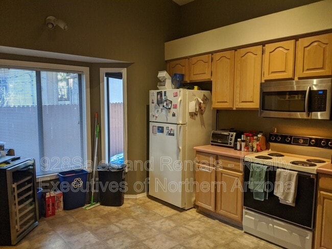 Photo - 1538 W University Heights Dr S