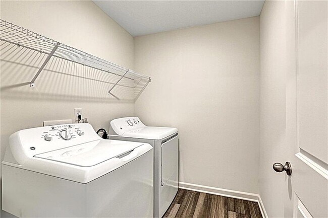 Photo - 24 Rowlett Pl