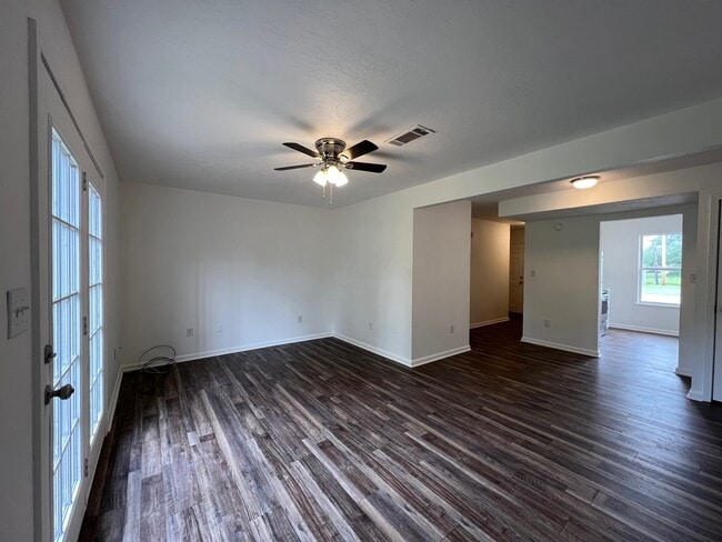 Photo - 427 Mount Pelia Rd