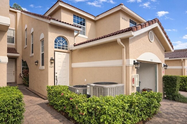 Building Photo - 6560 Villa Sonrisa Dr Unit 1321