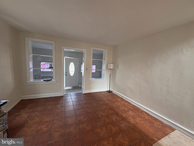 Photo - 198 W Thelma St