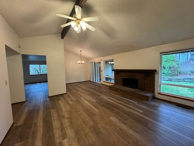 Photo - 3Bd/1.75Ba Federal Way House