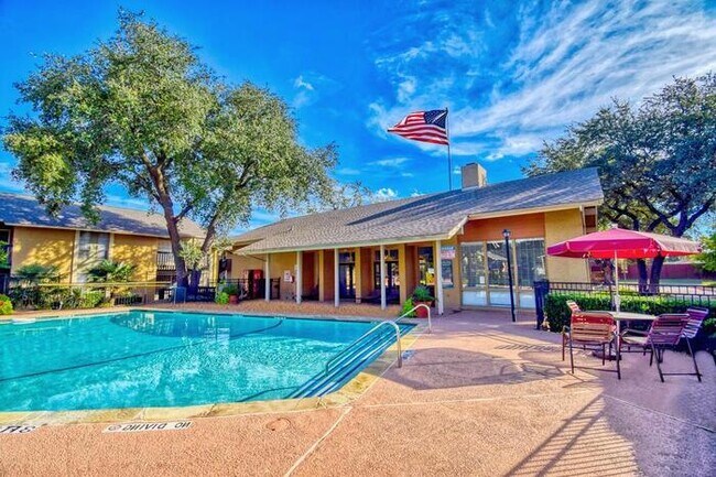 Photo - 1370 Rigsbee Dr Unit c1