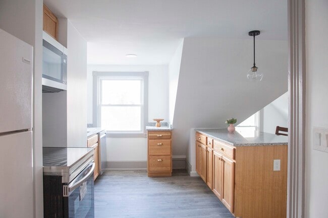 Photo - 784 Chestnut St