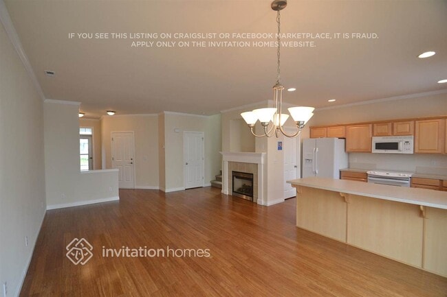 Photo - 6206 Park St E