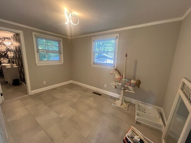 Photo - 115 Reese Rd