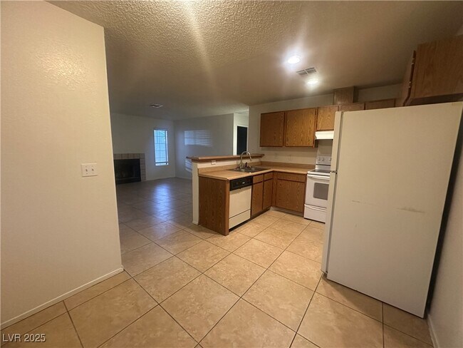 Photo - 1873 Dwarf Star Dr Unidad 245