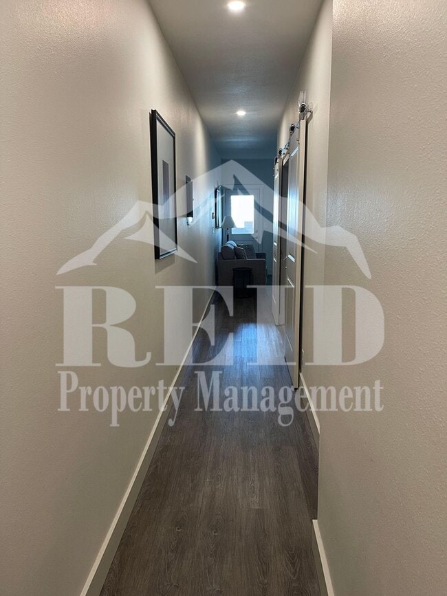 Photo - FURNISHED 1 BEDROOM 1 BATH APARTMENT  - BREMERTON