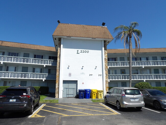 Photo - 2200 Springdale Blvd Unidad 109 Rental