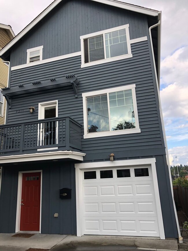 Building Photo - 4Bd/3.5Ba Seattle House