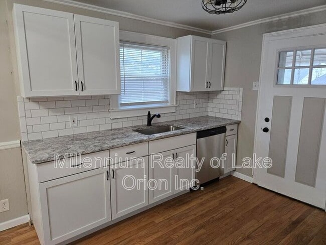 Photo - 30 E Beverly Ave