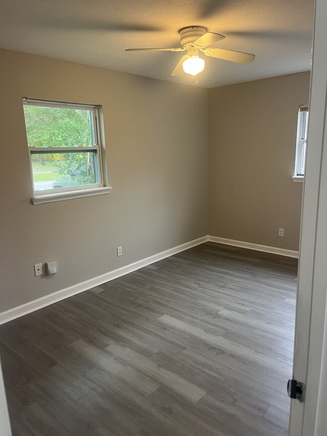 Photo - 10737 Dulawan Dr