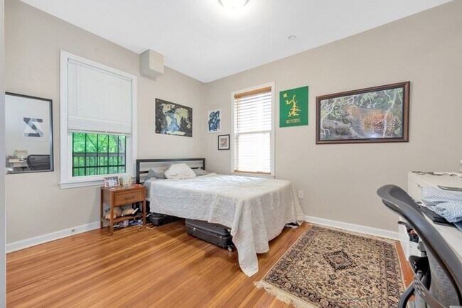 Photo - 228 Calumet St Unit 3