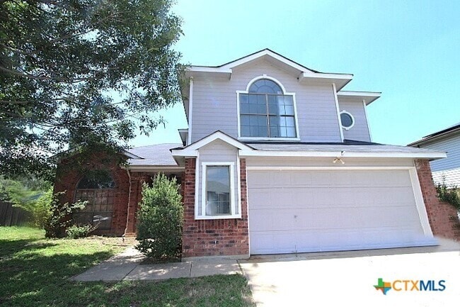 Building Photo - 307 E Hogan Dr Rental