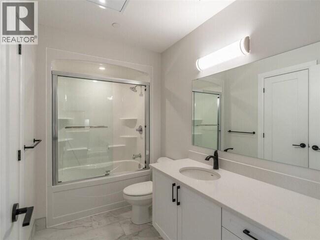 Photo - 1540 Venetian Blvd Unit 204
