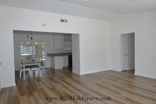 23 Farallon Cir