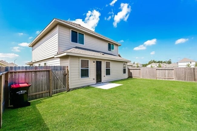 Photo - 2546 Grayling Dr