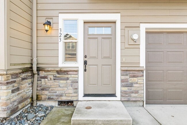 Photo - Gorgeous Townhome in Ridgefield!