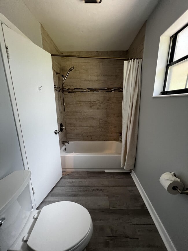 Photo - 1818 Blossom Ter