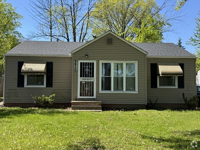 Building Photo - 2450 Greenvale Rd Rental