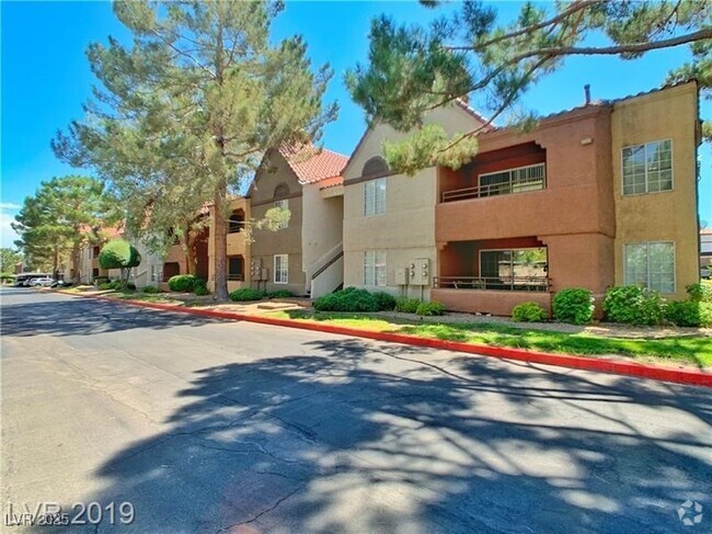 Building Photo - 2200 S Fort Apache Rd Unit 2116 Rental