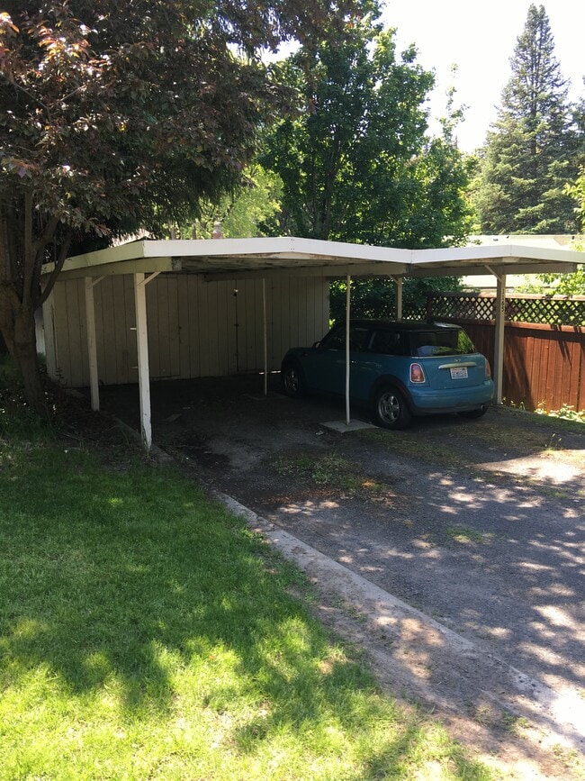 Photo - 1165 NE Harvey Rd