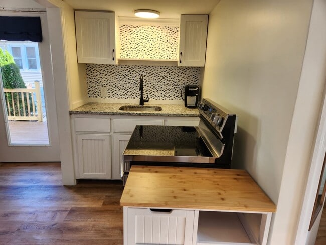 Photo - 815 E Curtis Ave Unidad APARTMENT B