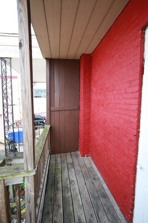 Photo - 123 N State St