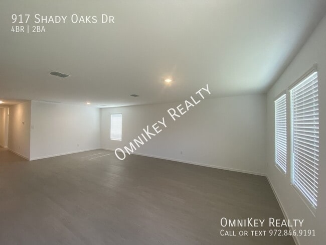Photo - 917 Shady Oaks Dr