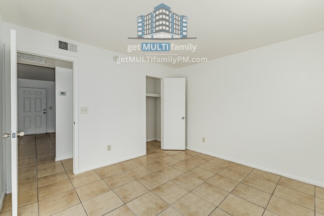 Photo - 1925 E Hayden Ln Unit 207