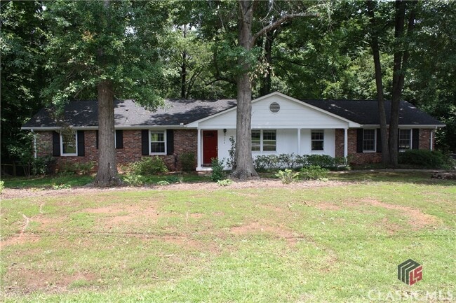 Photo - 204 Saxon Woods Dr House
