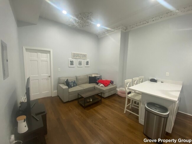 Photo - 475 Massachusetts Ave Unit 3