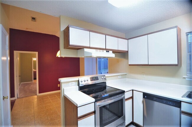 Photo - 220 Knox Creek Trail NW