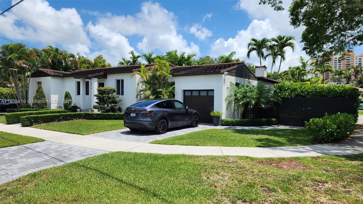 Photo - 3210 SW 19th Ter (Miami, FL)