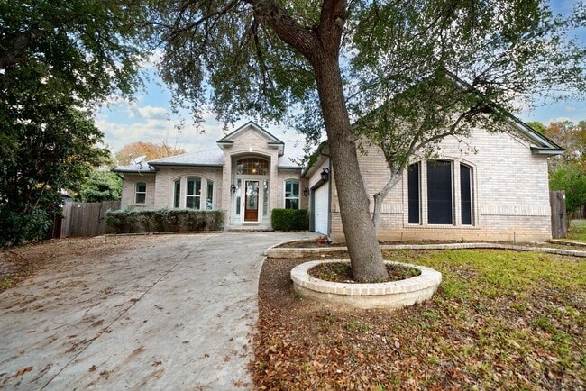 213 Doral Ct