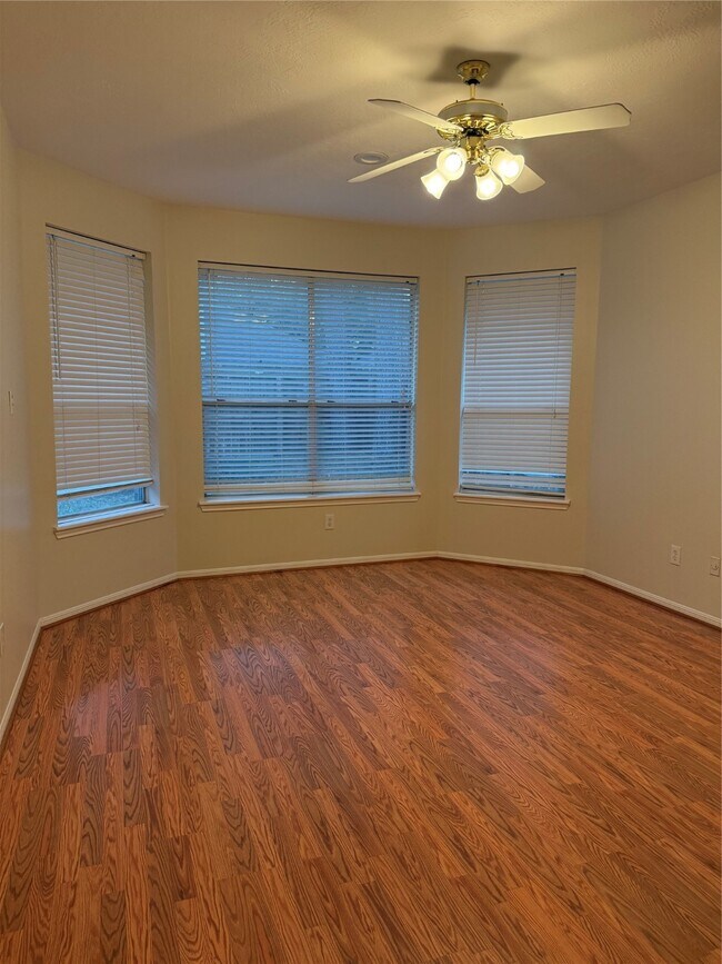 Photo - 12919 Deer Cove Ln