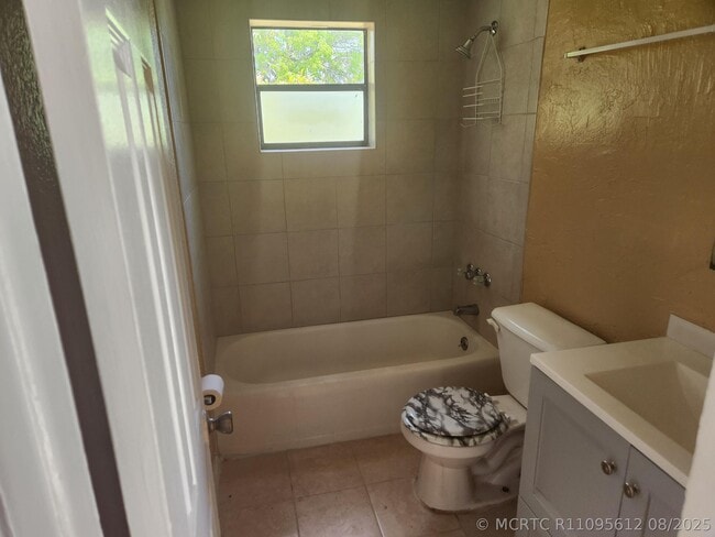Photo - 134 W 24th St Unit 3