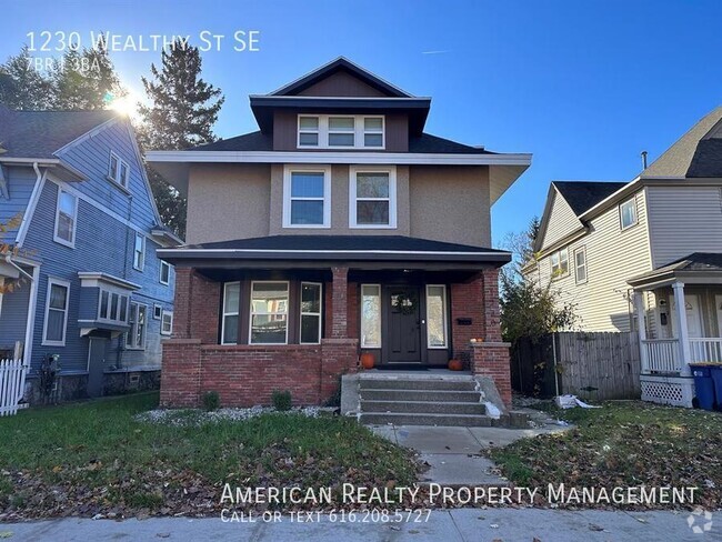 Building Photo - 1230 Wealthy St SE Rental