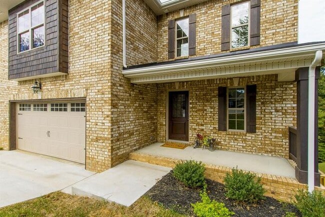 Photo - 709 Courtland Ave