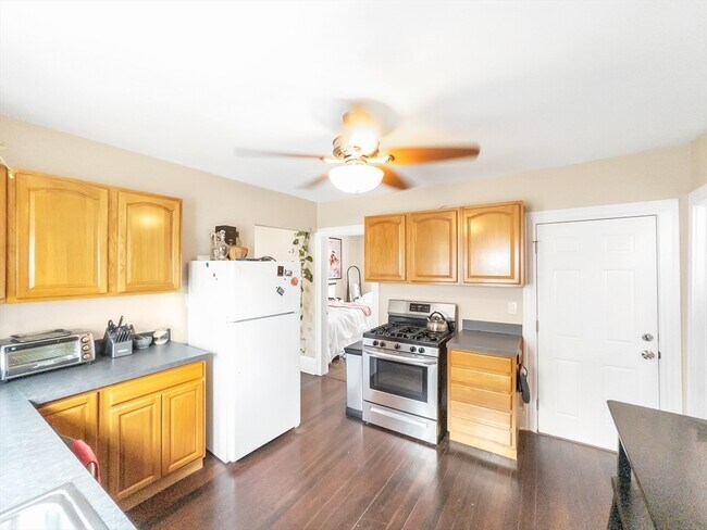 Photo - 24 Annafran St Unit 2